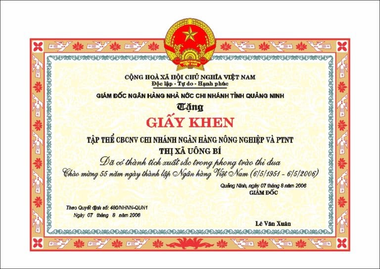 Giay khen tap the CBCNV ngan hang
