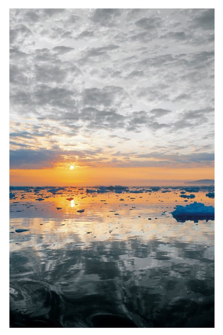 Hoàng hôn biển băng