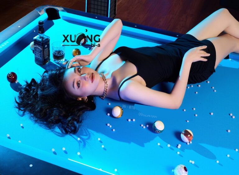 Tranh treo tường bida độc đáo