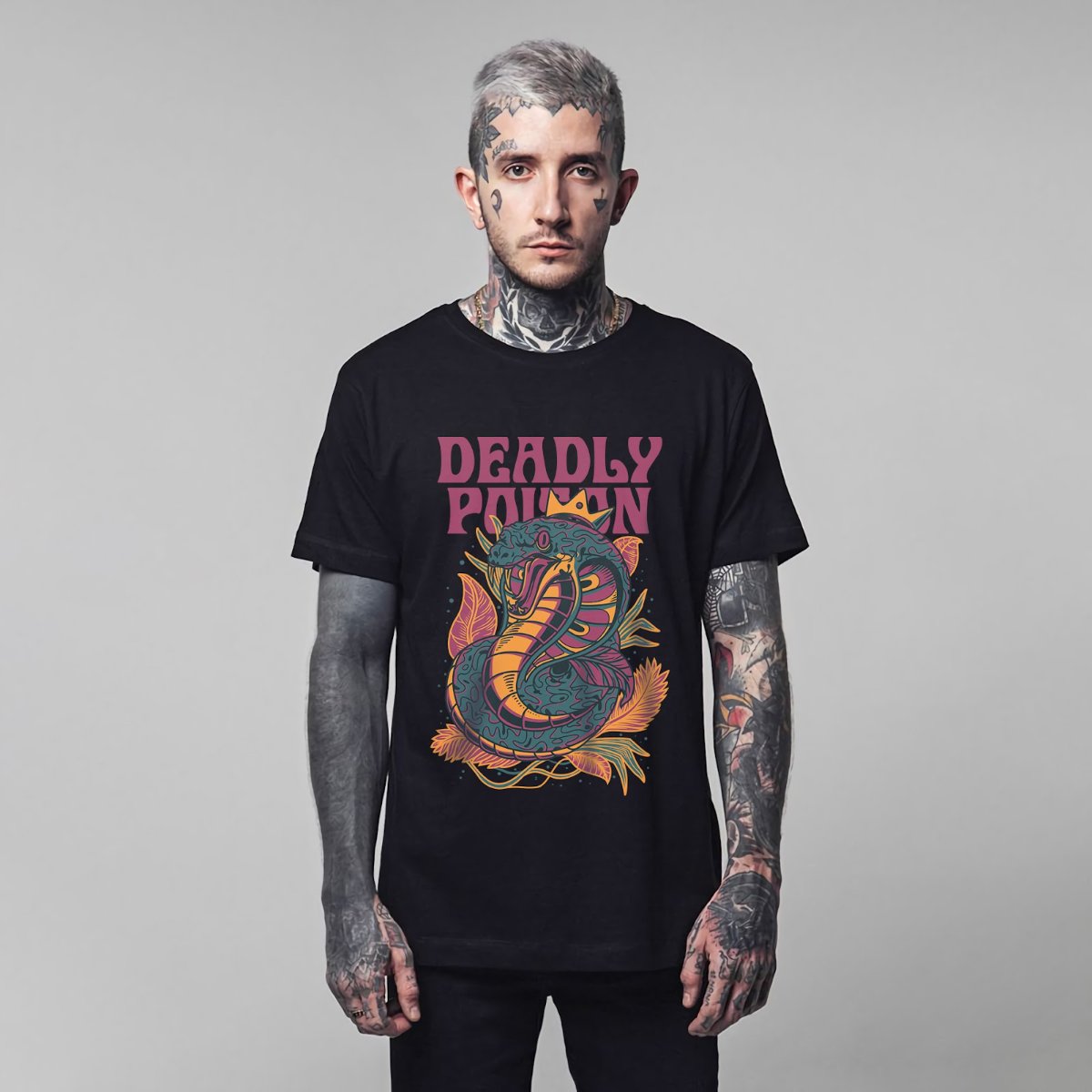 Mẫu áo thun rắn hổ mang vector